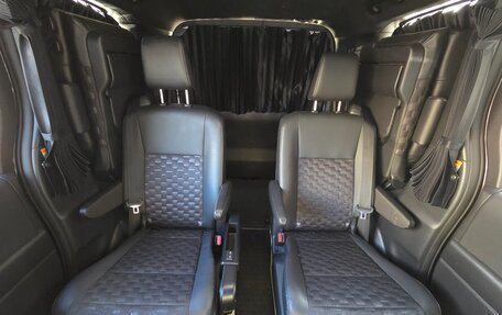 Toyota Voxy, 2022 год, 3 500 000 рублей, 12 фотография