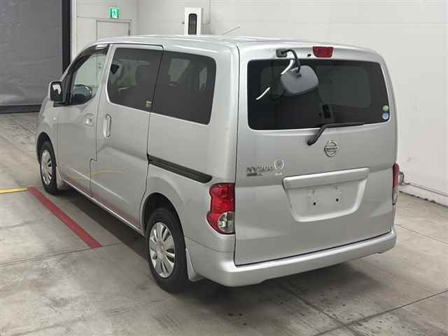Nissan NV200, 2010 год, 1 327 000 рублей, 2 фотография