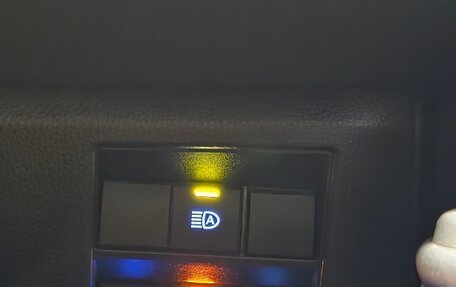 Toyota Voxy, 2022 год, 3 500 000 рублей, 16 фотография