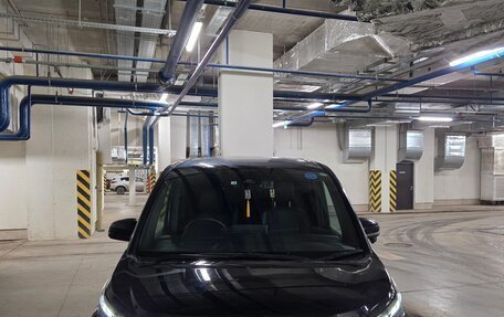 Toyota Voxy, 2022 год, 3 500 000 рублей, 33 фотография