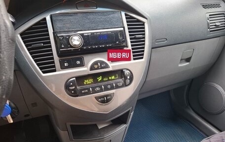 KIA Carens I (RS), 2005 год, 330 000 рублей, 2 фотография