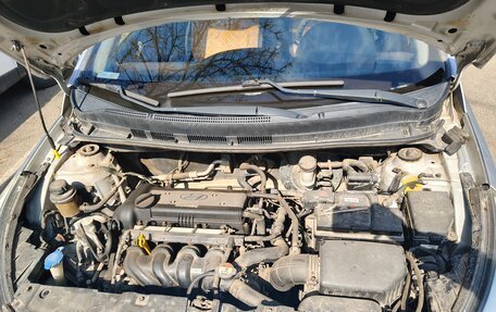 Hyundai Solaris II рестайлинг, 2013 год, 950 000 рублей, 15 фотография