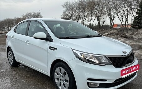 KIA Rio III рестайлинг, 2015 год, 1 395 000 рублей, 2 фотография