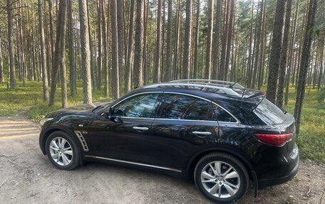 Infiniti QX70, 2013 год, 1 950 000 рублей, 9 фотография