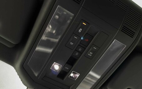 Volkswagen Touareg III, 2021 год, 6 700 000 рублей, 24 фотография