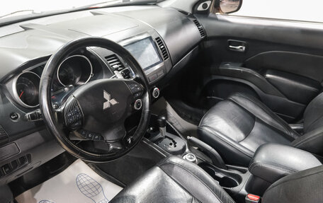 Mitsubishi Outlander III рестайлинг 3, 2007 год, 1 169 000 рублей, 14 фотография