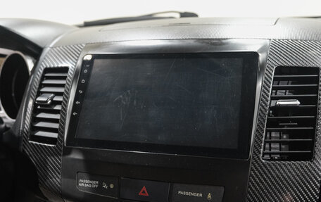 Mitsubishi Outlander III рестайлинг 3, 2007 год, 1 169 000 рублей, 31 фотография