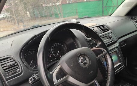 Skoda Roomster, 2014 год, 895 000 рублей, 5 фотография