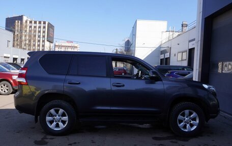 Toyota Land Cruiser Prado 150 рестайлинг 2, 2015 год, 3 300 000 рублей, 5 фотография