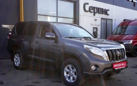 Toyota Land Cruiser Prado 150 рестайлинг 2, 2015 год, 3 300 000 рублей, 3 фотография