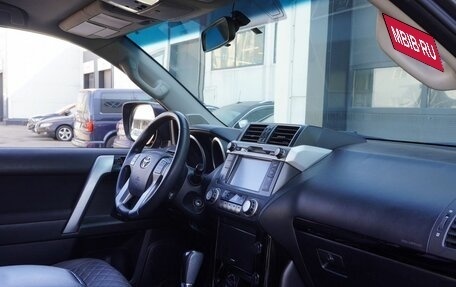 Toyota Land Cruiser Prado 150 рестайлинг 2, 2015 год, 3 300 000 рублей, 9 фотография