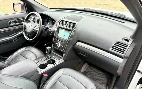 Ford Explorer VI, 2017 год, 2 390 000 рублей, 13 фотография