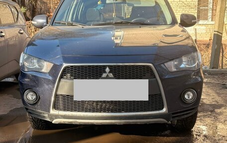 Mitsubishi Outlander III рестайлинг 3, 2010 год, 1 090 000 рублей, 1 фотография