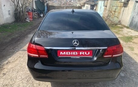 Mercedes-Benz E-Класс, 2014 год, 1 850 000 рублей, 2 фотография