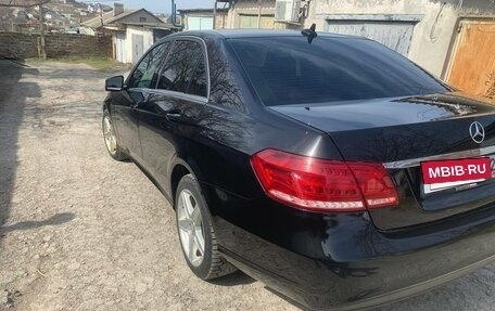 Mercedes-Benz E-Класс, 2014 год, 1 850 000 рублей, 4 фотография