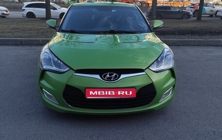 Hyundai Veloster I рестайлинг, 2013 год, 1 000 000 рублей, 2 фотография