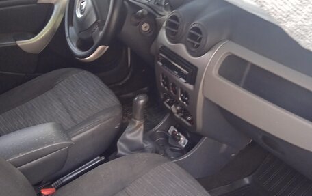 Renault Sandero I, 2013 год, 400 000 рублей, 6 фотография