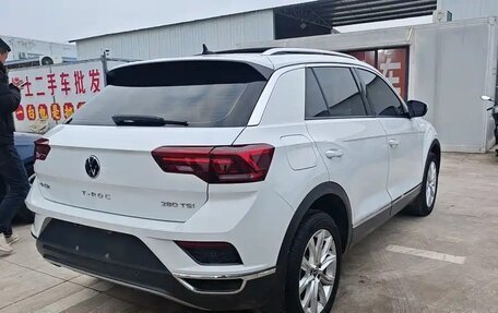 Volkswagen T-Roc I, 2022 год, 1 400 000 рублей, 4 фотография