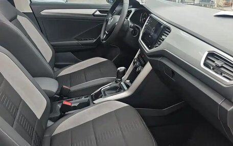 Volkswagen T-Roc I, 2022 год, 1 400 000 рублей, 11 фотография