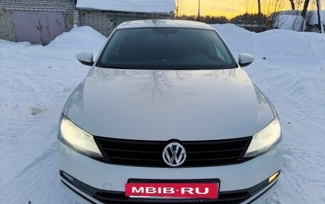 Volkswagen Jetta VI, 2015 год, 1 180 000 рублей, 7 фотография