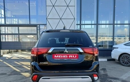 Mitsubishi Outlander III рестайлинг 3, 2021 год, 3 149 000 рублей, 6 фотография