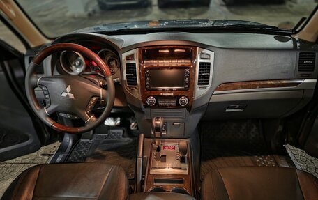 Mitsubishi Pajero IV, 2018 год, 3 850 000 рублей, 6 фотография