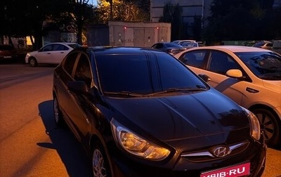 Hyundai Solaris II рестайлинг, 2012 год, 850 000 рублей, 1 фотография