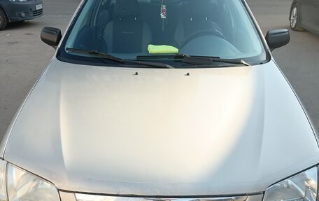 Mazda 323, 1998 год, 190 000 рублей, 1 фотография