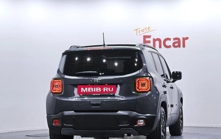 Jeep Renegade I рестайлинг, 2023 год, 1 750 040 рублей, 4 фотография