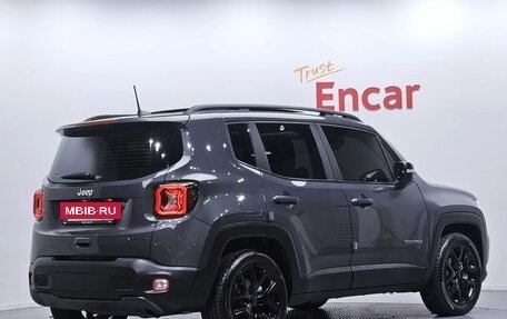 Jeep Renegade I рестайлинг, 2023 год, 1 750 040 рублей, 2 фотография