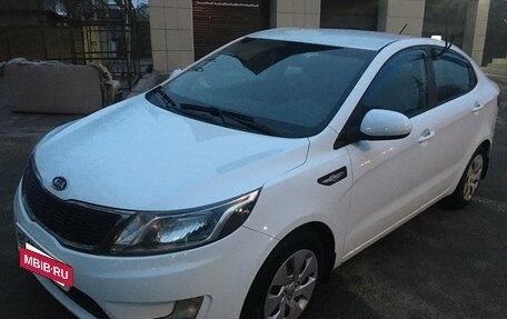 KIA Rio III рестайлинг, 2012 год, 850 000 рублей, 2 фотография