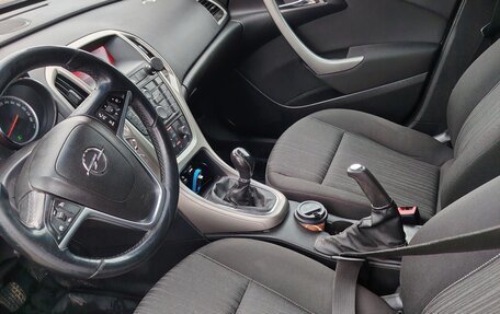 Opel Astra J, 2011 год, 645 000 рублей, 12 фотография