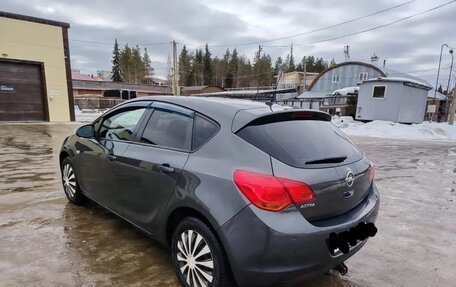 Opel Astra J, 2011 год, 645 000 рублей, 10 фотография