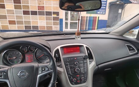 Opel Astra J, 2011 год, 645 000 рублей, 13 фотография