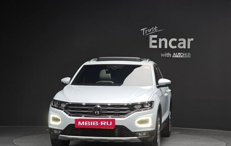 Volkswagen T-Roc I, 2021 год, 1 900 040 рублей, 3 фотография