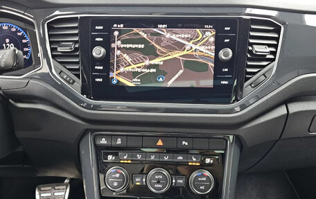 Volkswagen T-Roc I, 2021 год, 1 900 040 рублей, 14 фотография