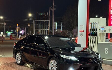 Toyota Camry, 2018 год, 3 080 000 рублей, 3 фотография