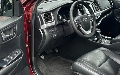 Toyota Highlander III, 2015 год, 2 999 000 рублей, 9 фотография