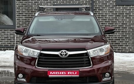 Toyota Highlander III, 2015 год, 2 999 000 рублей, 2 фотография