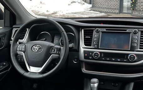 Toyota Highlander III, 2015 год, 2 999 000 рублей, 20 фотография