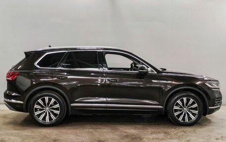 Volkswagen Touareg III, 2018 год, 5 363 000 рублей, 4 фотография