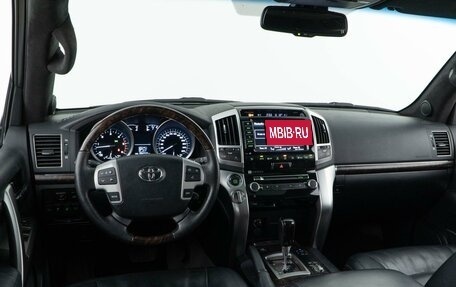 Toyota Land Cruiser 200, 2013 год, 3 999 050 рублей, 7 фотография
