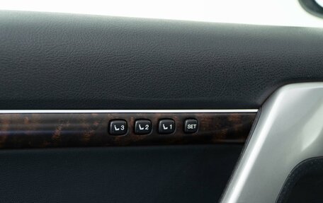 Toyota Land Cruiser 200, 2013 год, 3 999 050 рублей, 24 фотография