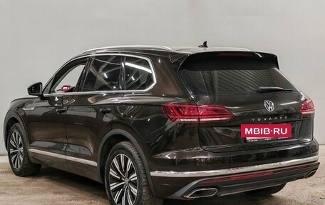 Volkswagen Touareg III, 2018 год, 5 363 000 рублей, 7 фотография
