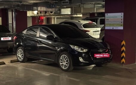 Hyundai Solaris II рестайлинг, 2012 год, 850 000 рублей, 4 фотография