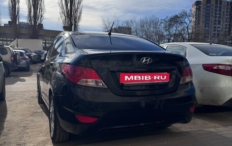 Hyundai Solaris II рестайлинг, 2012 год, 850 000 рублей, 7 фотография