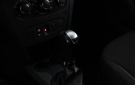 Renault Sandero II рестайлинг, 2016 год, 869 055 рублей, 16 фотография