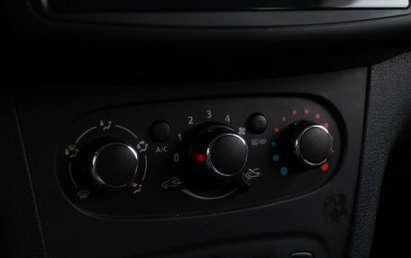 Renault Sandero II рестайлинг, 2016 год, 869 055 рублей, 14 фотография