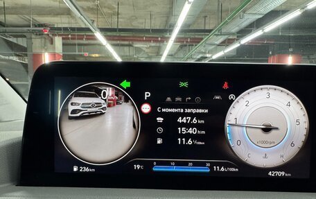 Hyundai Staria, 2024 год, 6 580 000 рублей, 16 фотография