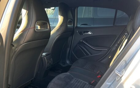 Mercedes-Benz GLA, 2015 год, 2 150 000 рублей, 10 фотография